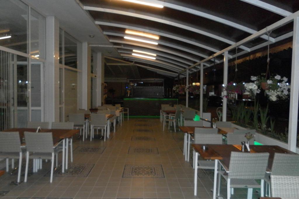 Hotel La Mosae Аланя Екстериор снимка